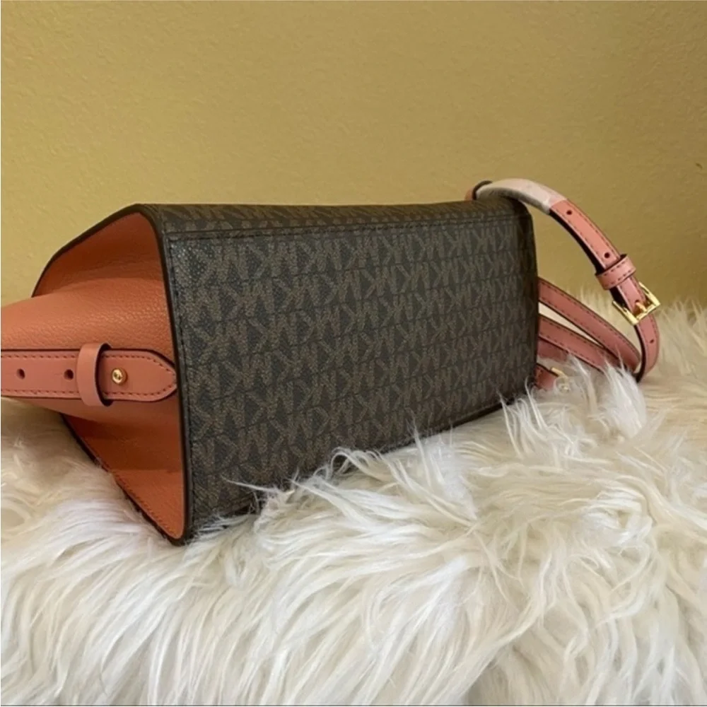 Michael Kors Avril small satchel bag - Picture 8 of 15